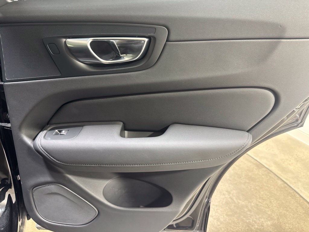 Certified 2026 Volvo XC60 B5 Plus AWD/4WD image 23