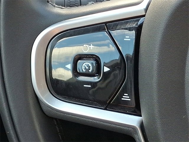 Used 2022 Volvo XC60 T8 Inscription w/ Advanced Package image 23