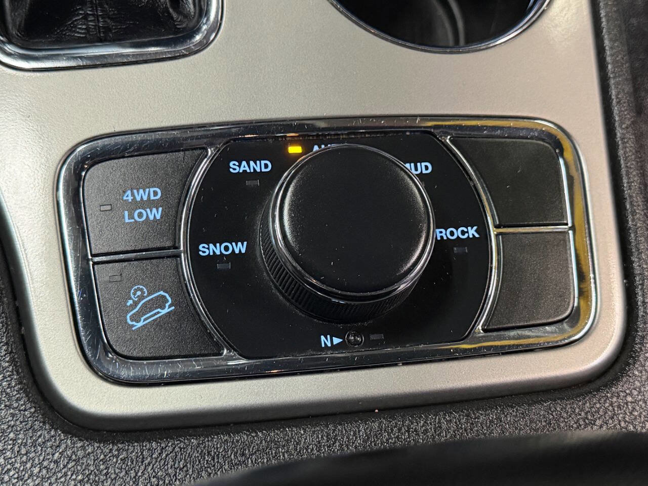 Used 2021 Jeep Grand Cherokee Limited image 52