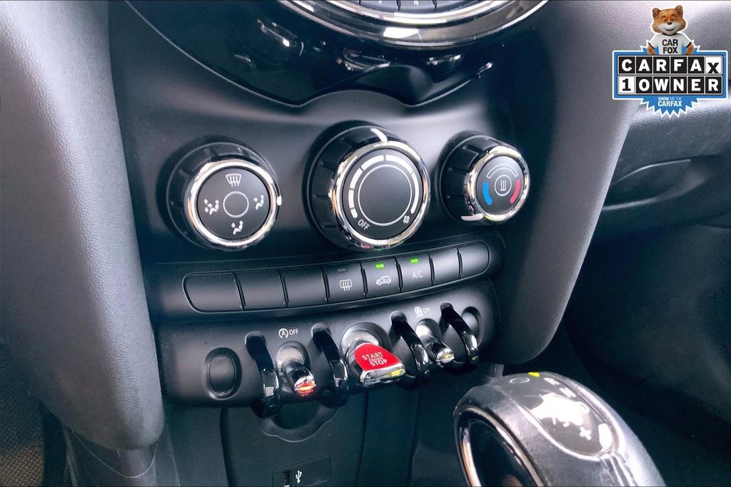 Used 2019 MINI Cooper 4-Door Hardtop image 30