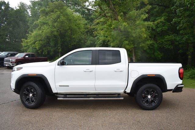 Used 2023 GMC Canyon Elevation w/ Convenience Package RWD image 3