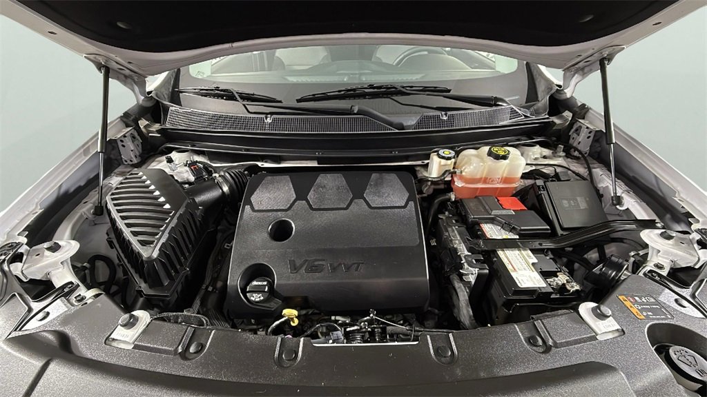 Used 2018 Chevrolet Traverse LT image 32