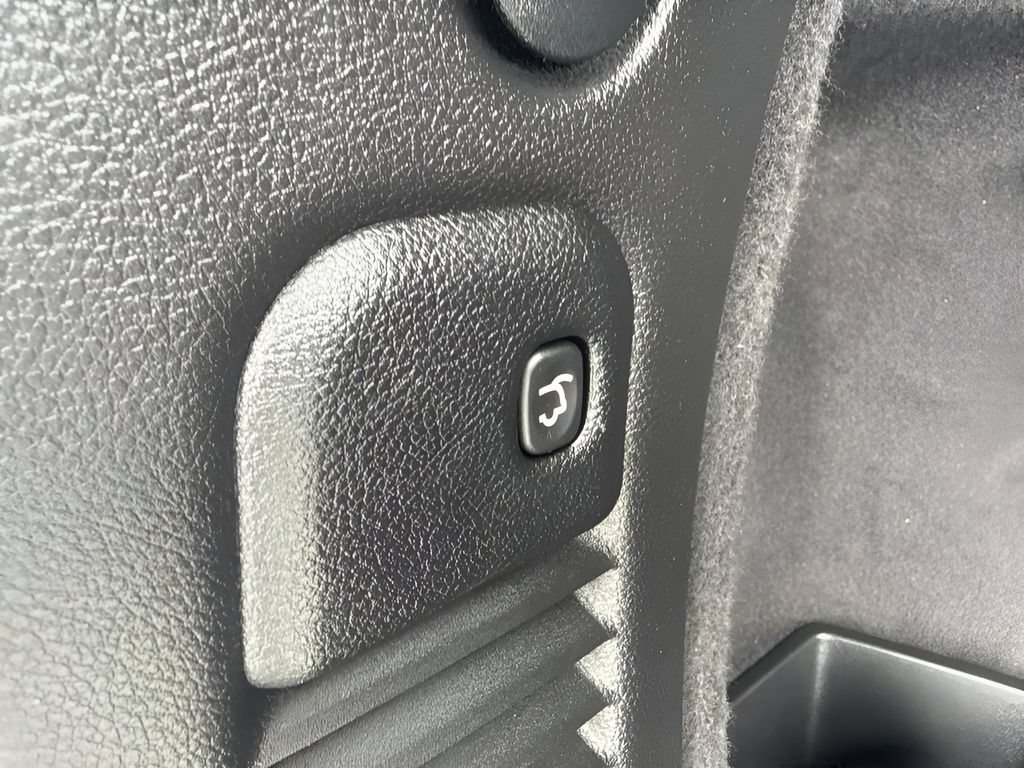 Used 2024 Dodge Durango R/T RWD image 27