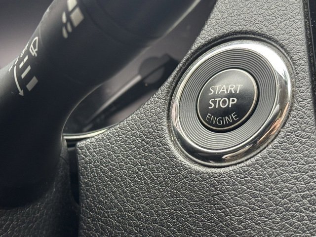 Used 2022 Nissan Rogue Sport SL image 16