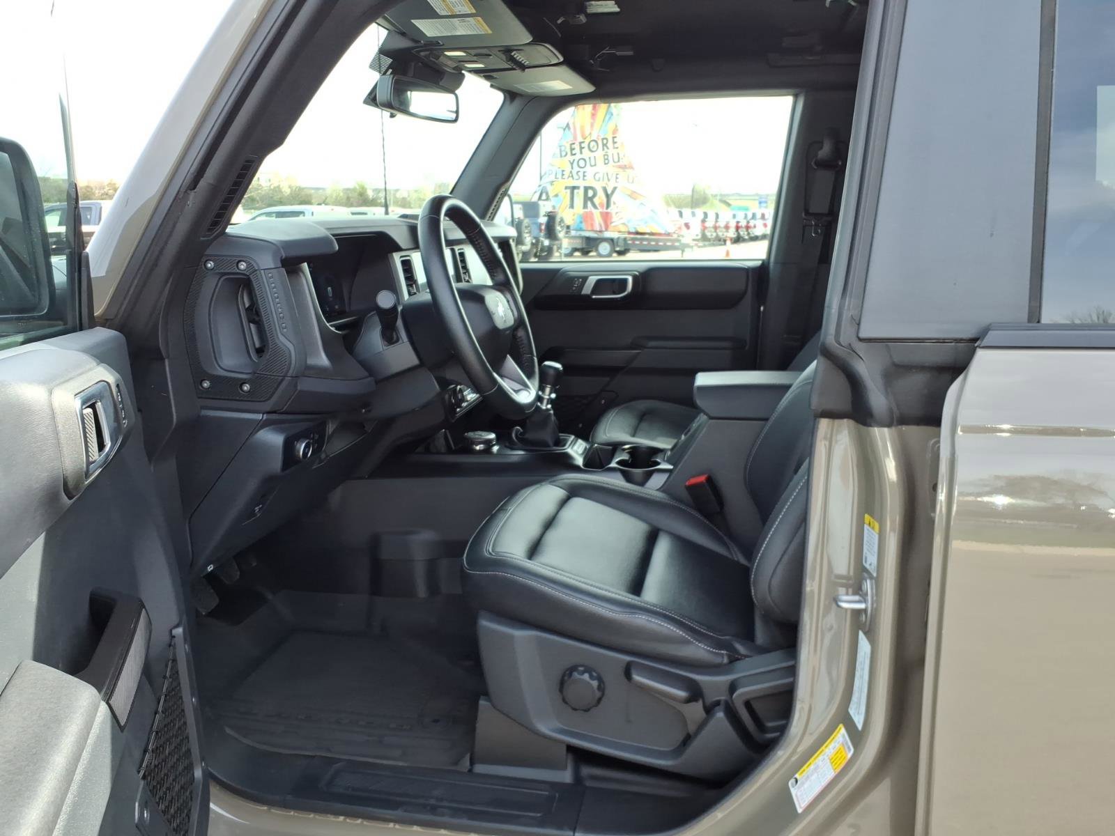 Certified 2025 Ford Bronco Badlands w/ Sasquatch Package image 11