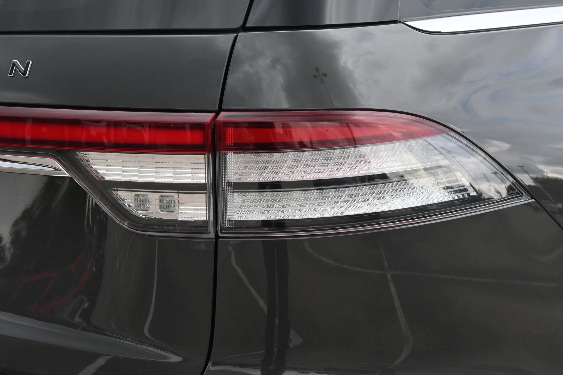 Used 2022 Lincoln Aviator Black Label w/ Class IV Trailer Tow Package AWD/4WD image 23