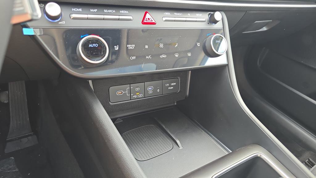 New 2026 Hyundai Sonata SEL FWD image 17