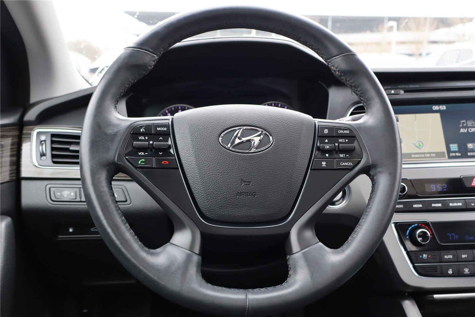 Used 2015 Hyundai Sonata Limited w/ Option Group 06 image 13