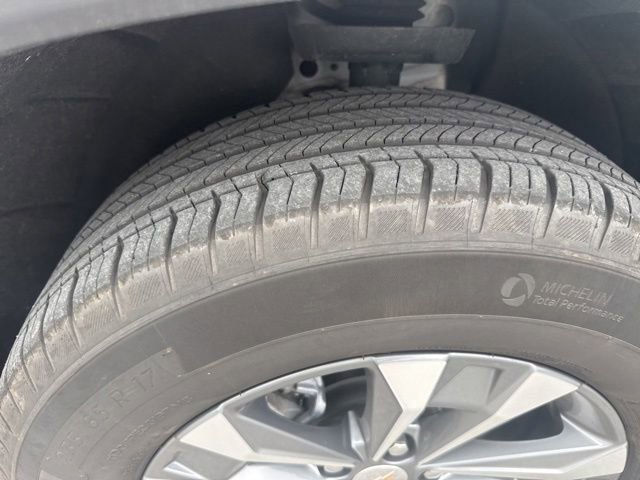 Certified 2025 Chevrolet Equinox LT AWD/4WD image 10