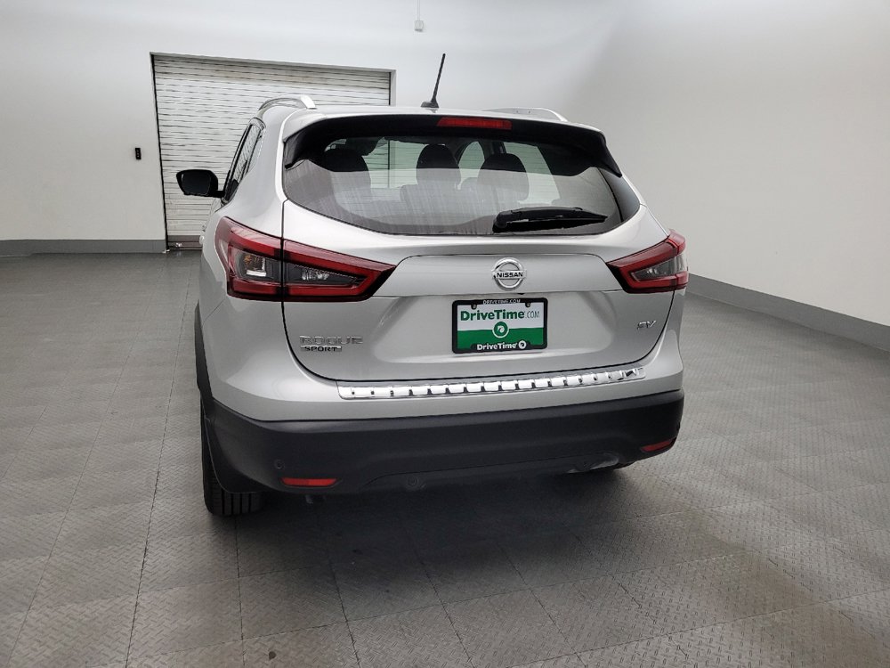 Used 2022 Nissan Rogue Sport SV w/ Technology Package FWD image 6