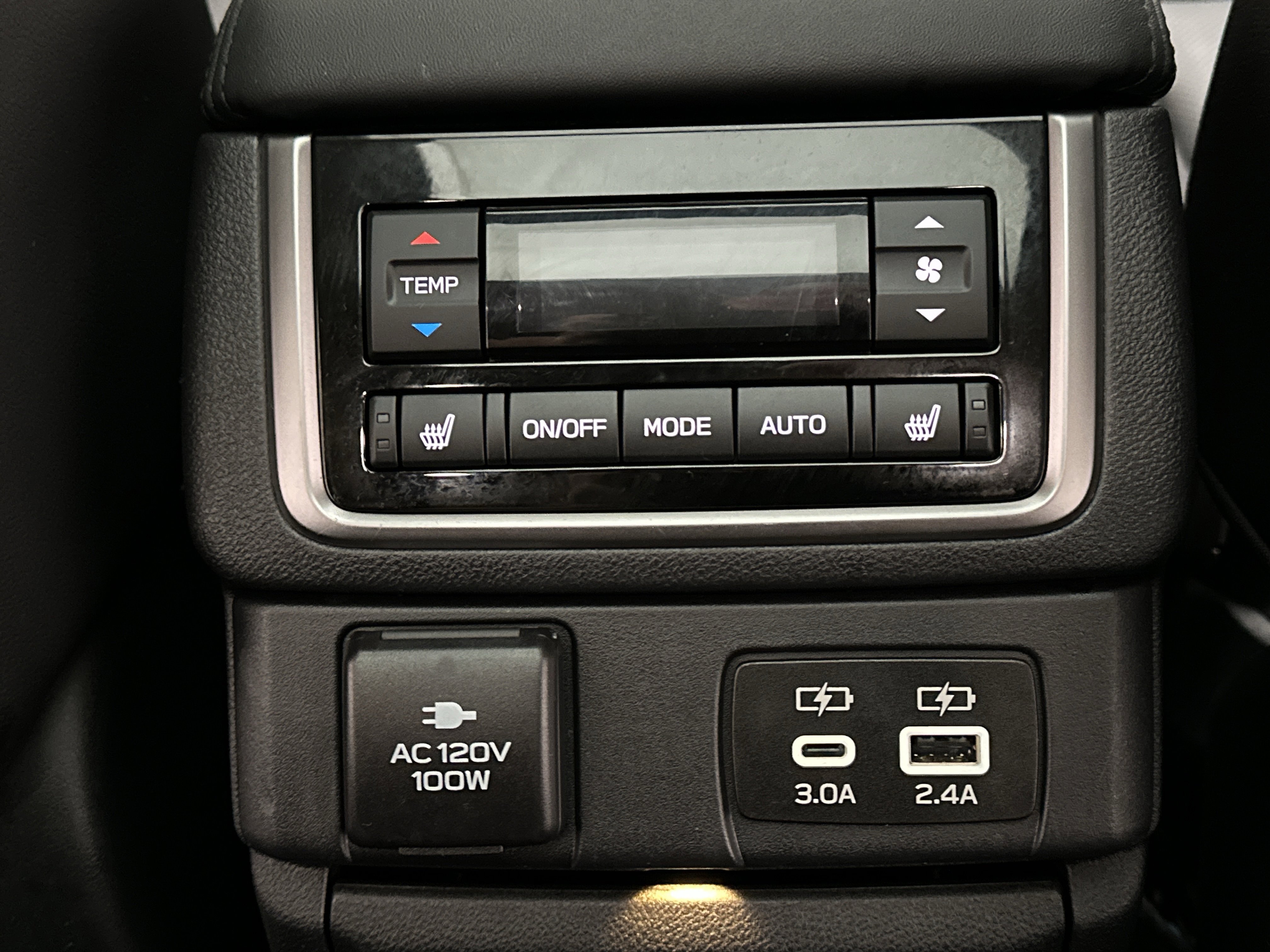 Used 2025 Subaru Ascent Bronze Edition w/ Popular Package #2 image 29