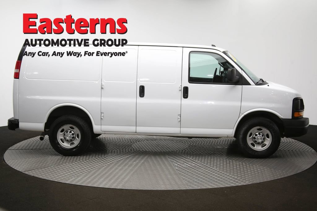 Used 2017 Chevrolet Express 2500 image 45