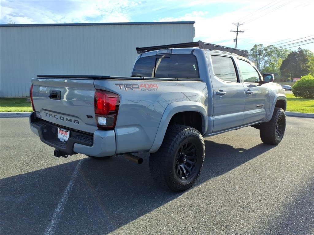 Used 2019 Toyota Tacoma TRD Sport image 4