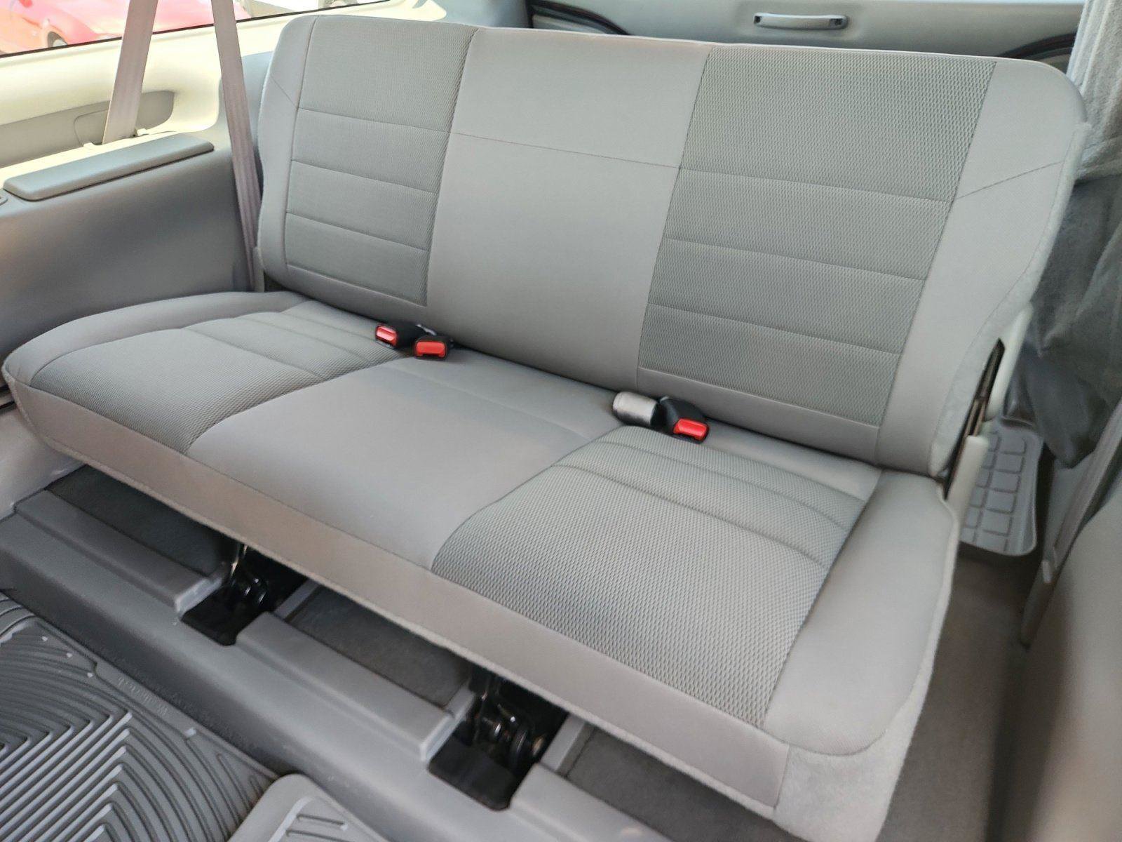 Used 2005 Ford Excursion XLT AWD/4WD image 15
