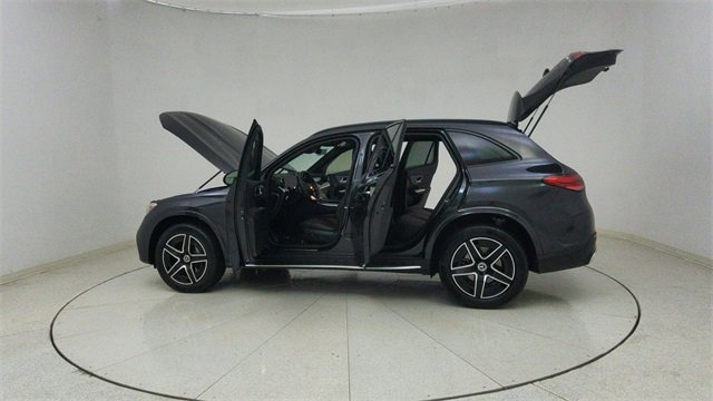 Used 2024 Mercedes-Benz GLC 300 4MATIC w/ AMG Line image 72