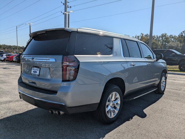 Used 2024 Chevrolet Suburban Premier image 5
