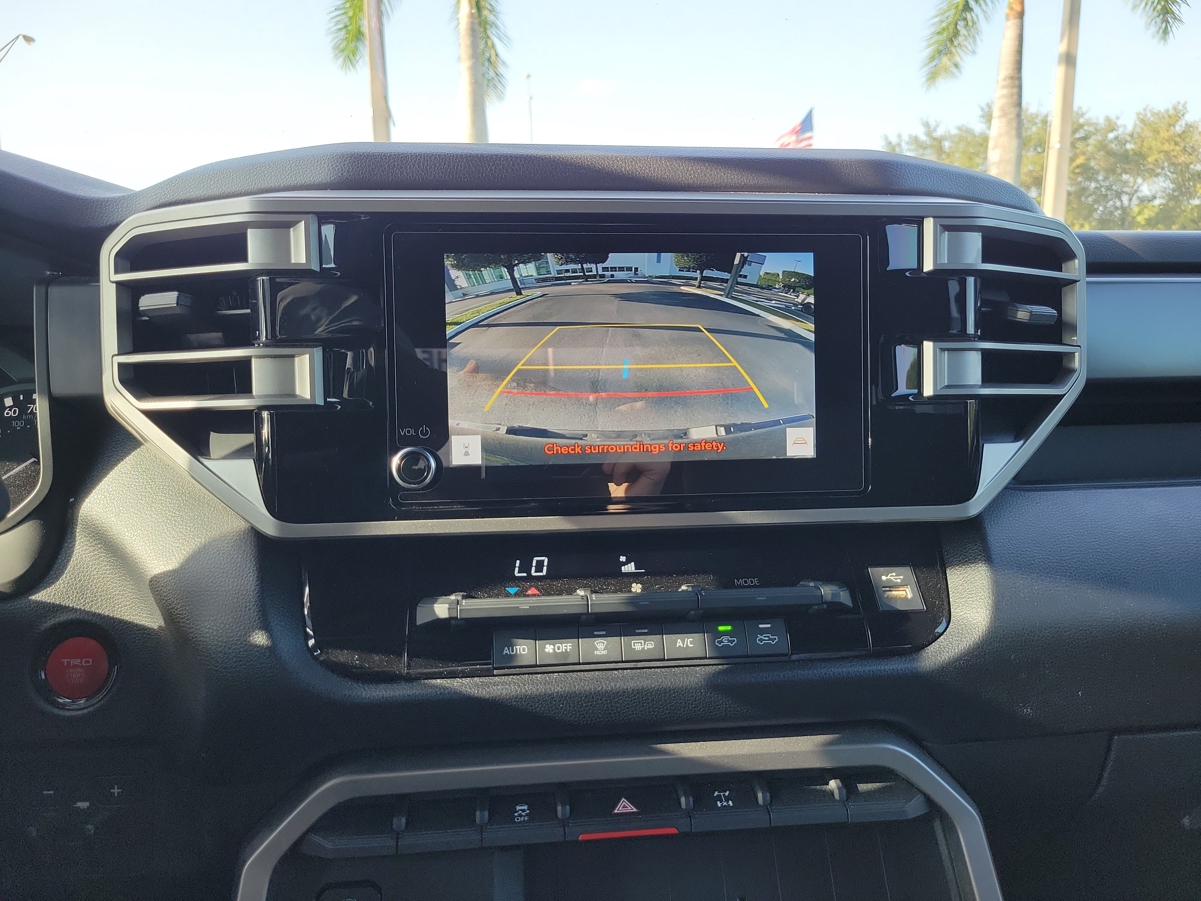 Used 2025 Toyota Tundra SR5 w/ TRD Off-Road Package AWD/4WD image 27