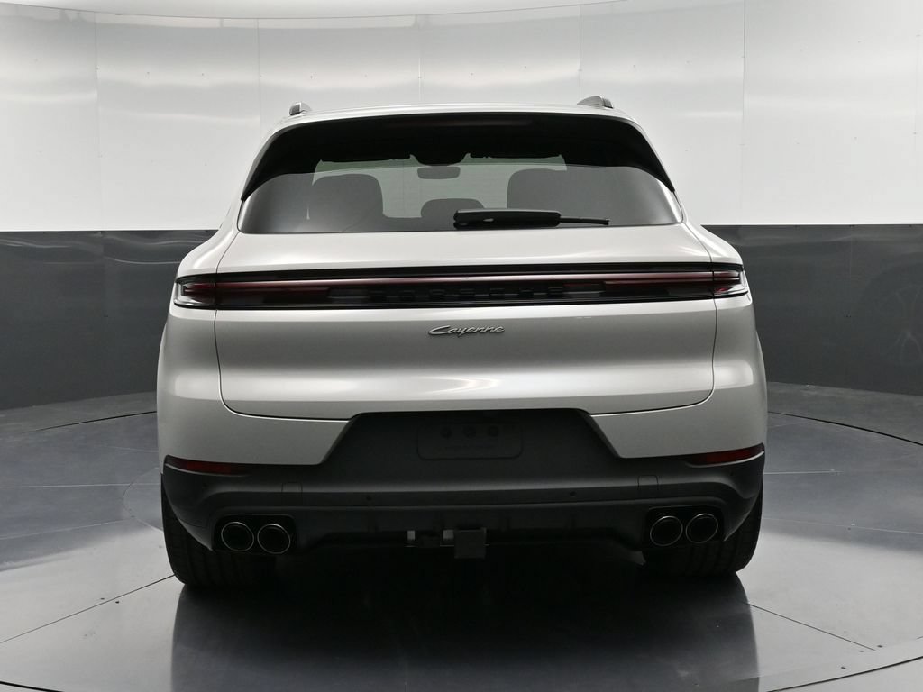 Certified 2026 Porsche Cayenne E-Hybrid AWD/4WD image 7