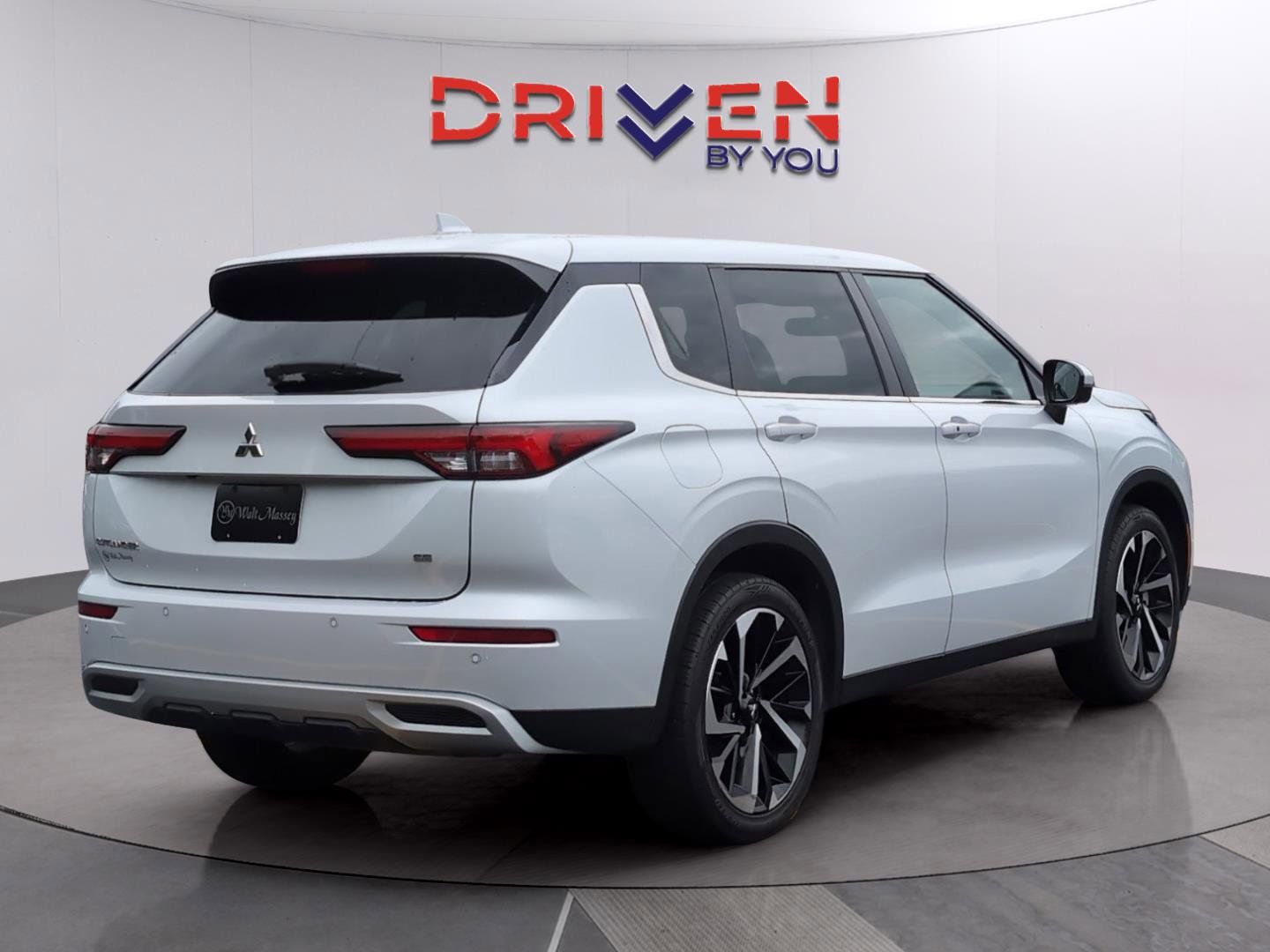 Used 2022 Mitsubishi Outlander SEL Black Edition FWD image 5