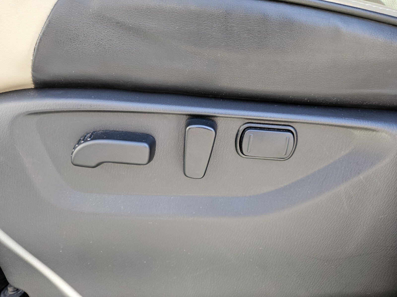 Used 2023 INFINITI QX80 Premium Select w/ All-Season Package image 18