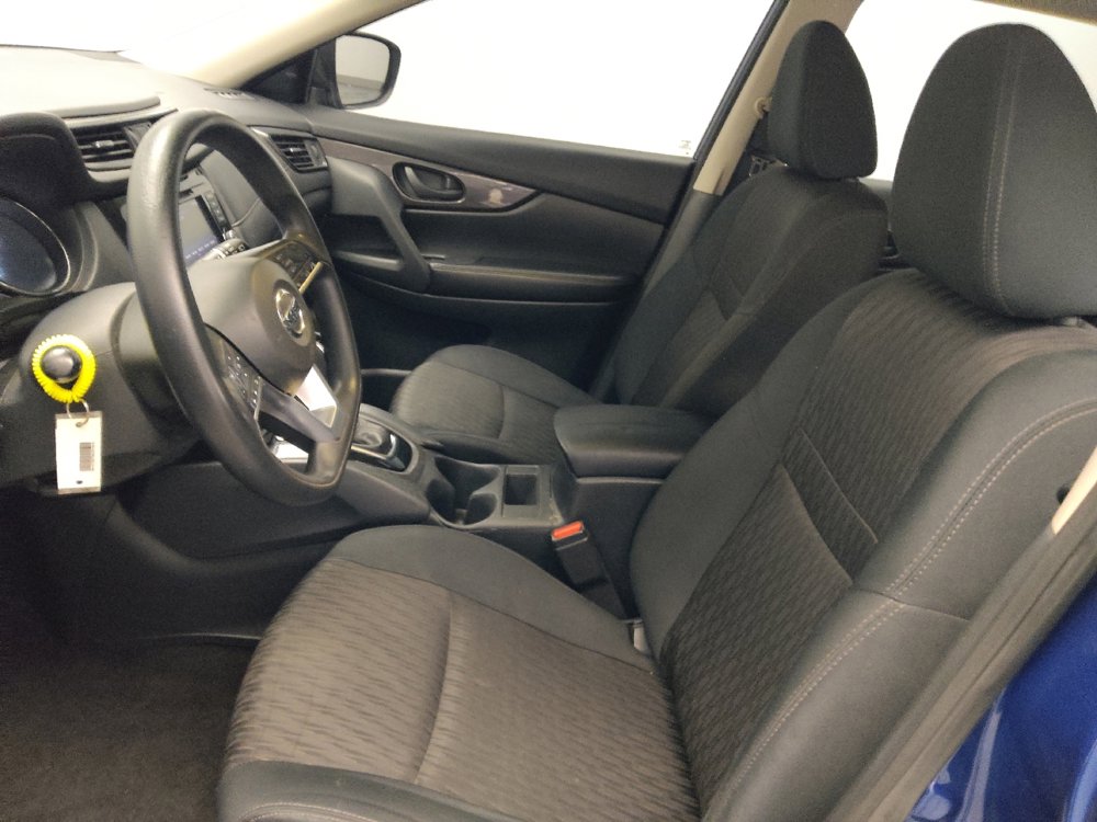 Used 2019 Nissan Rogue S image 17