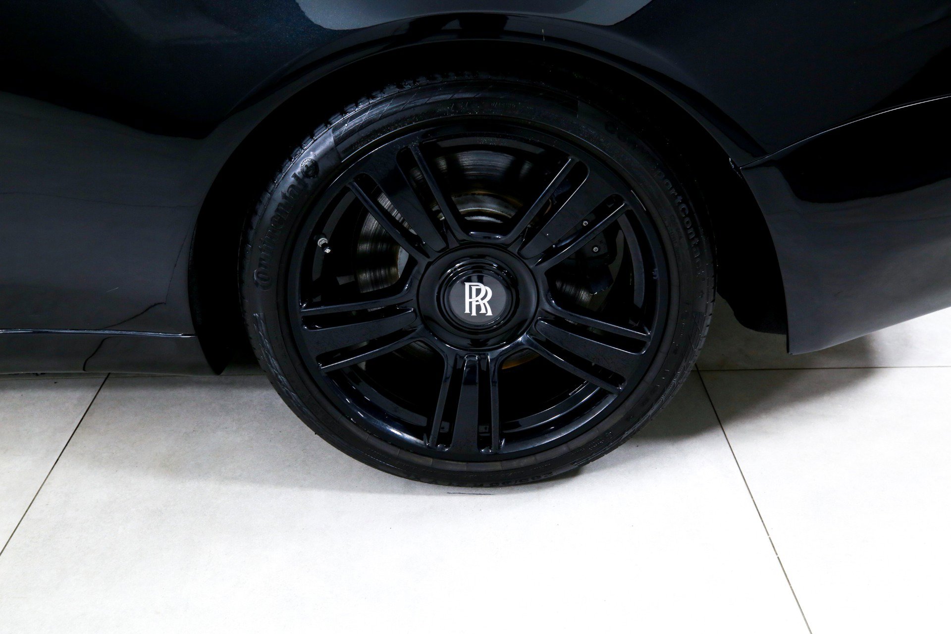 Used 2020 Rolls-Royce Wraith image 32