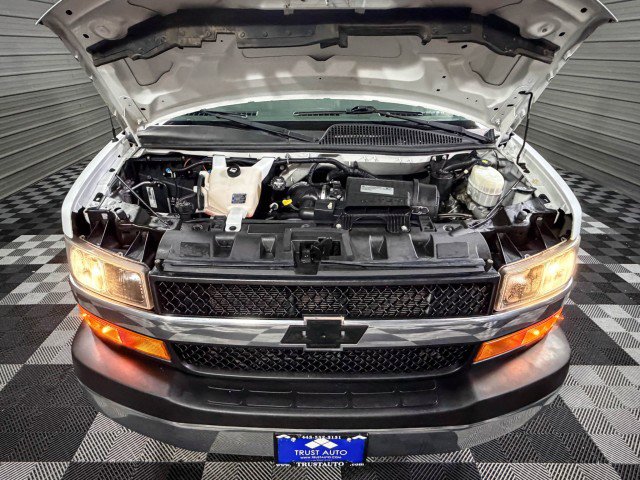 Used 2019 Chevrolet Express 2500 w/ Driver Convenience Package image 31