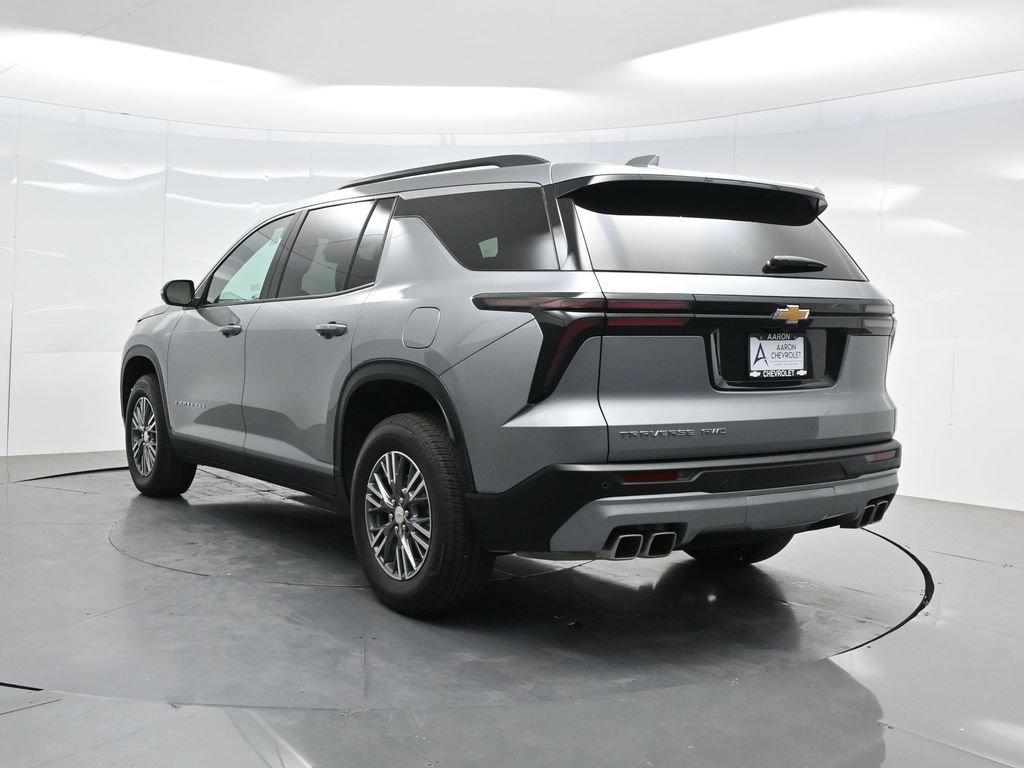 Used 2025 Chevrolet Traverse LT AWD/4WD image 5