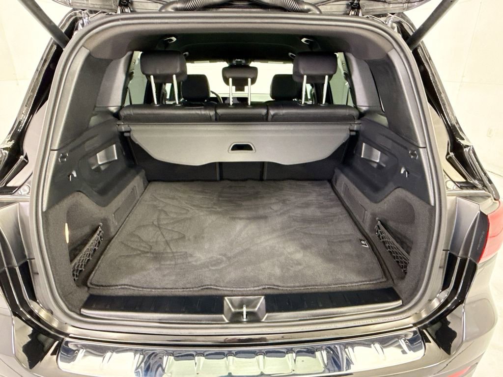 Used 2025 Mercedes-Benz GLB 250 image 26