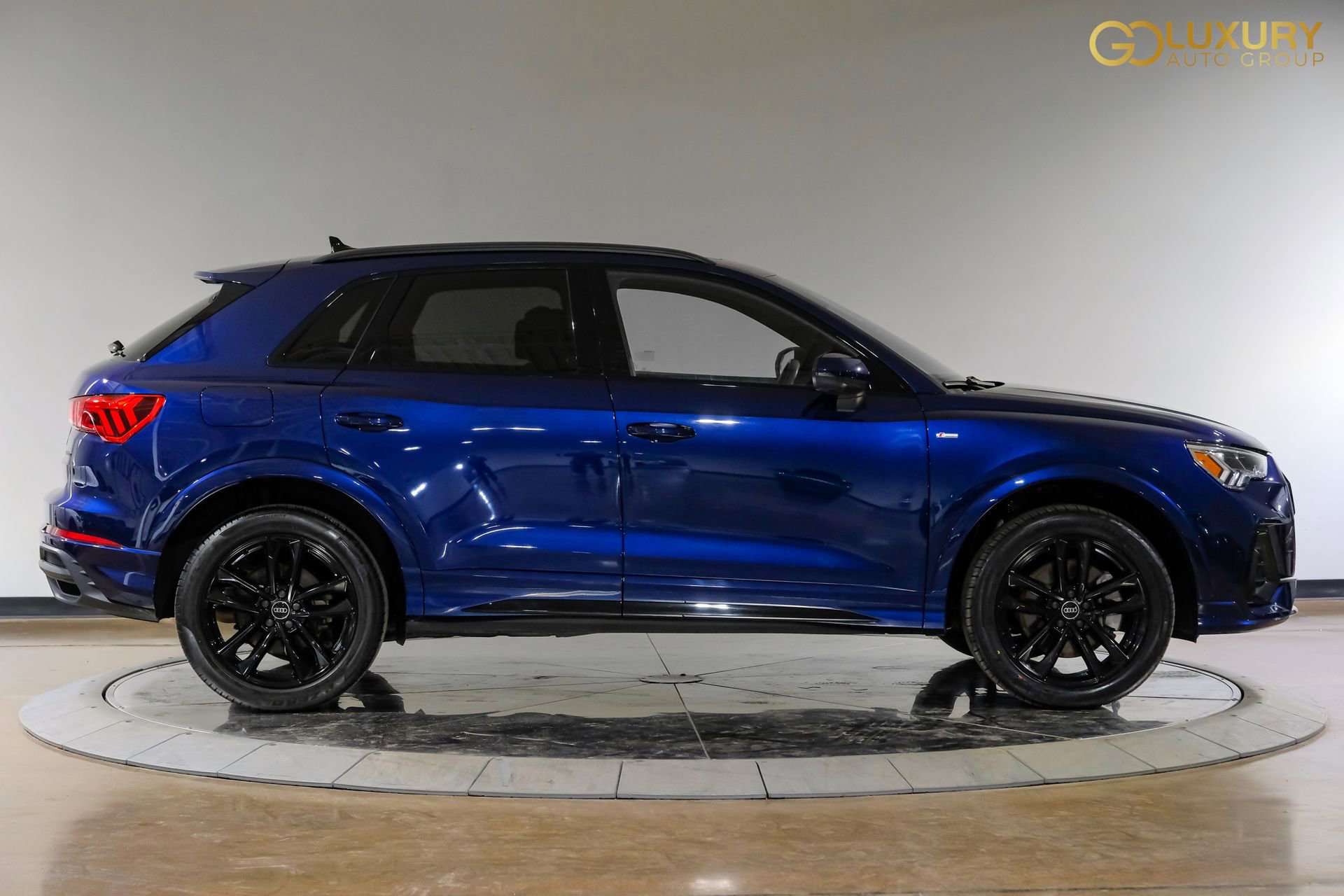 Used 2023 Audi Q3 2.0T Premium Plus w/ Premium Plus Package image 9