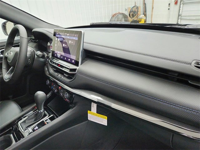 New 2026 Jeep Compass Latitude image 33