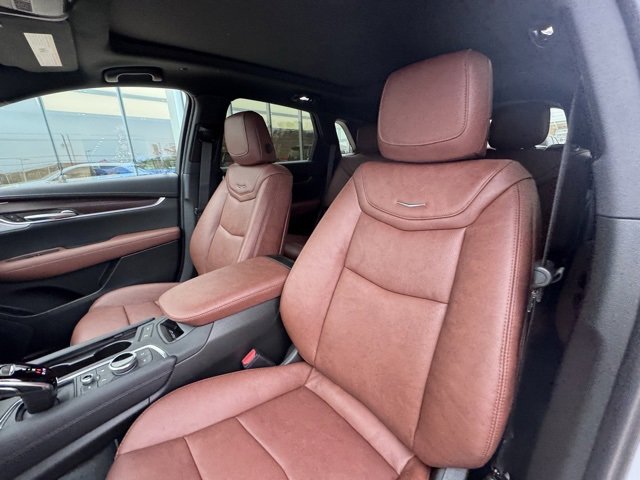 New 2026 Cadillac XT5 Premium Luxury w/ LPO, Floor Liner Package image 11