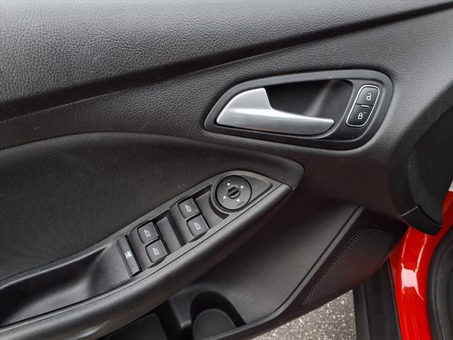 Used 2017 Ford Focus SE image 11