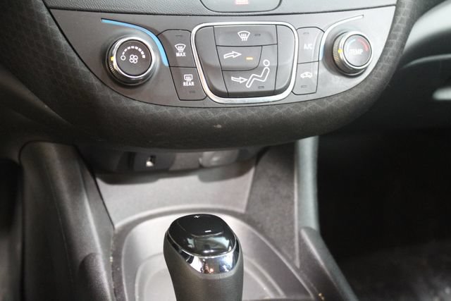 Used 2017 Chevrolet Malibu LS FWD image 19
