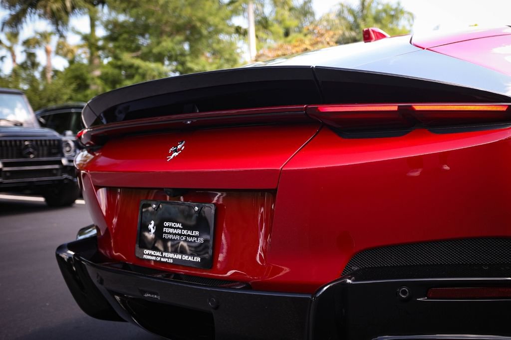 Certified 2025 Ferrari 12Cilindri RWD image 19