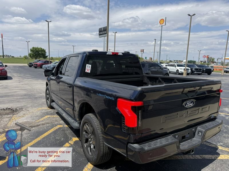 Used 2025 Ford F150 Lightning Flash AWD/4WD image 3