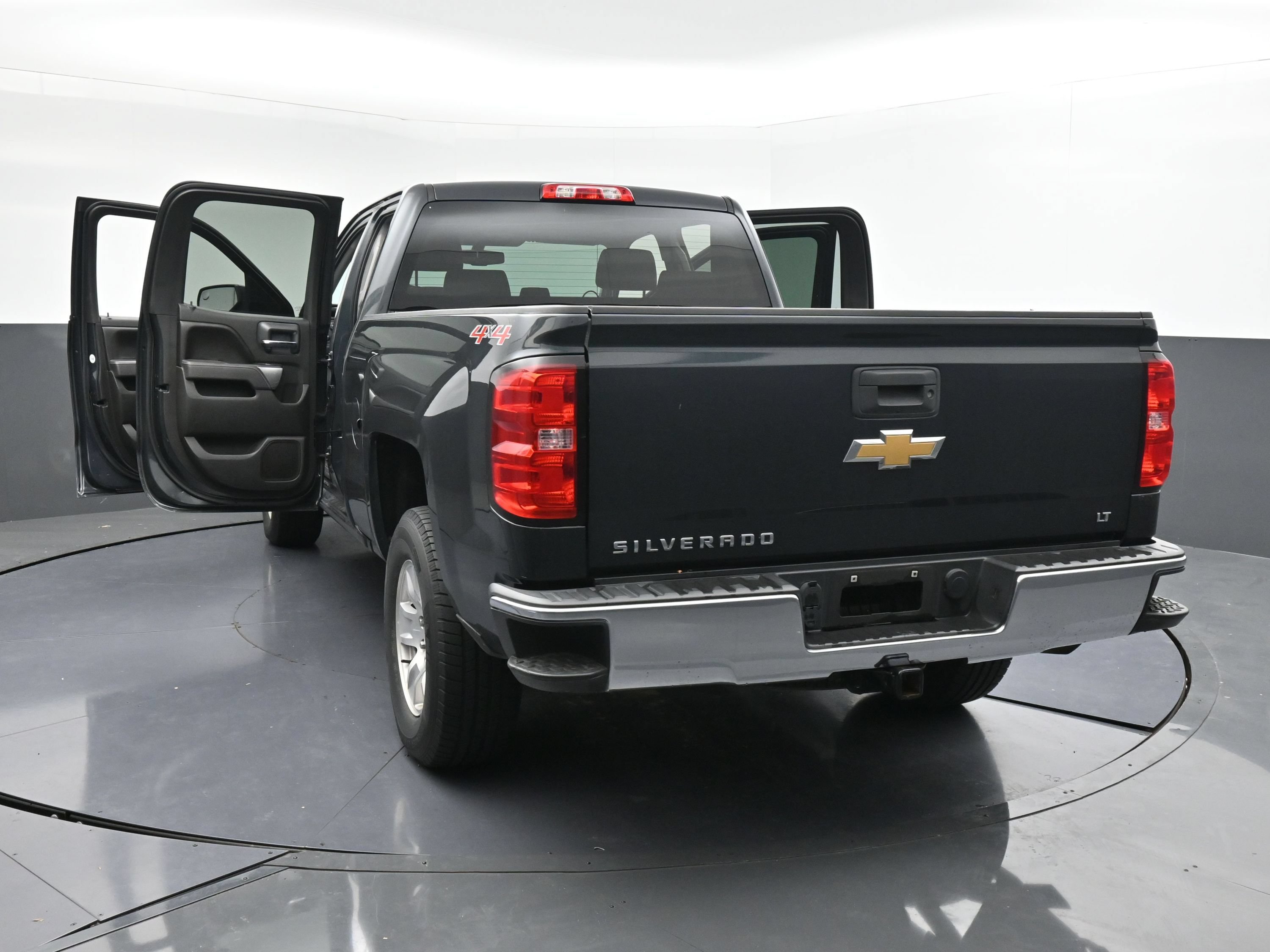 Used 2017 Chevrolet Silverado 1500 LT w/ All Star Edition AWD/4WD image 43