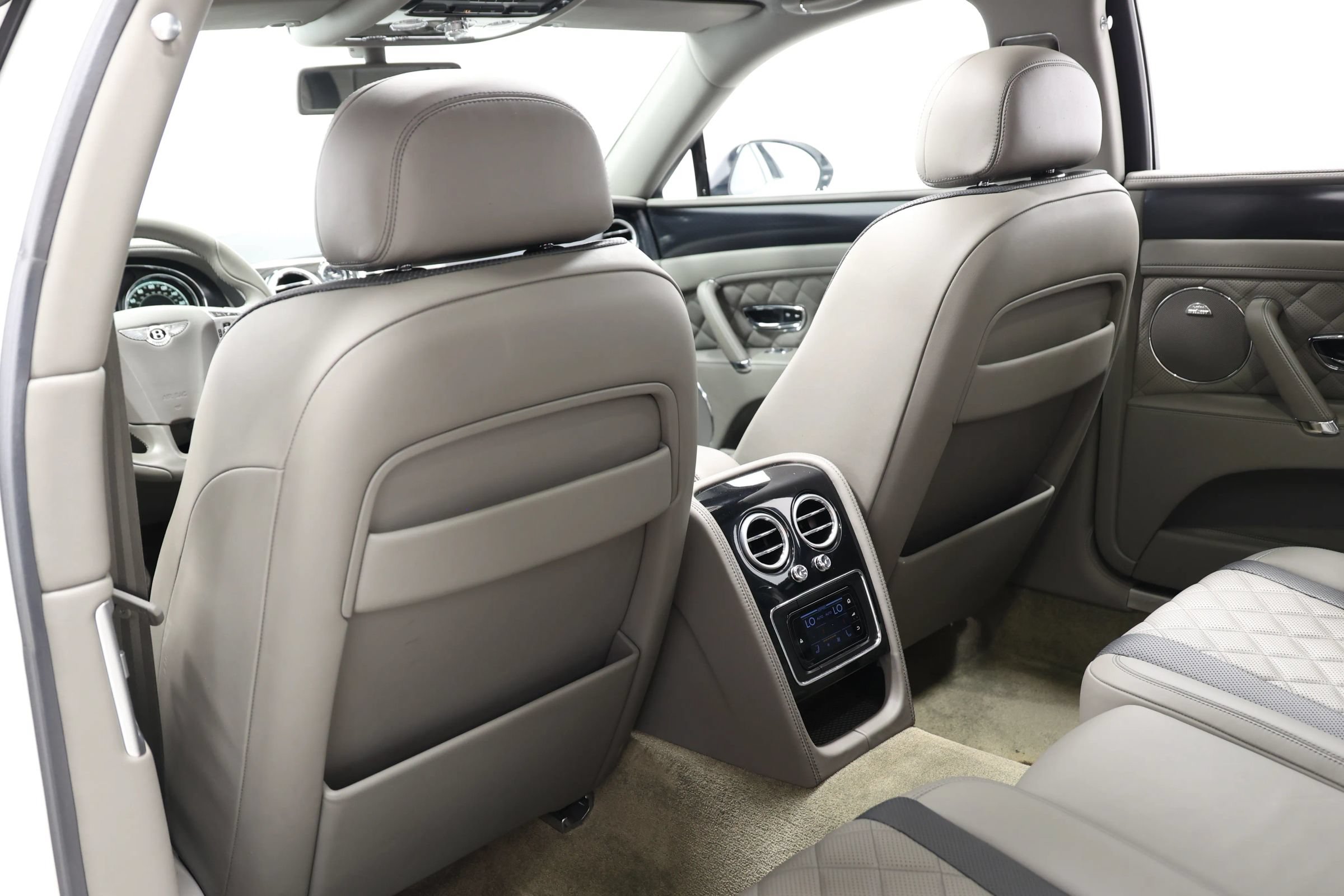 Used 2018 Bentley Flying Spur S W12 AWD/4WD image 61