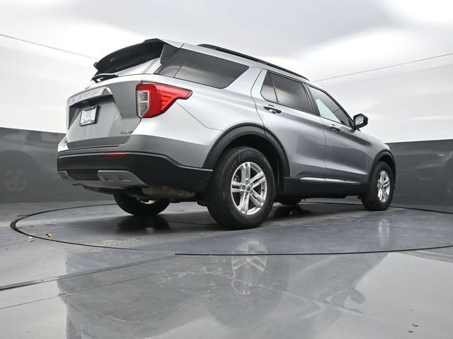 Used 2024 Ford Explorer XLT w/ Equipment Group 202A image 25