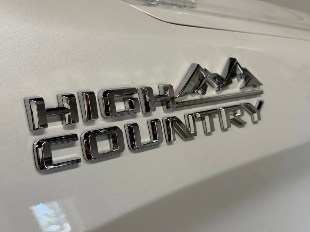 Certified 2023 Chevrolet Silverado 1500 High Country w/ Technology Package AWD/4WD image 14