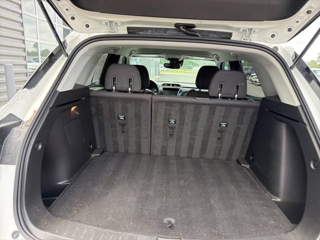 Used 2023 Chevrolet TrailBlazer LT w/ Convenience Package FWD image 10