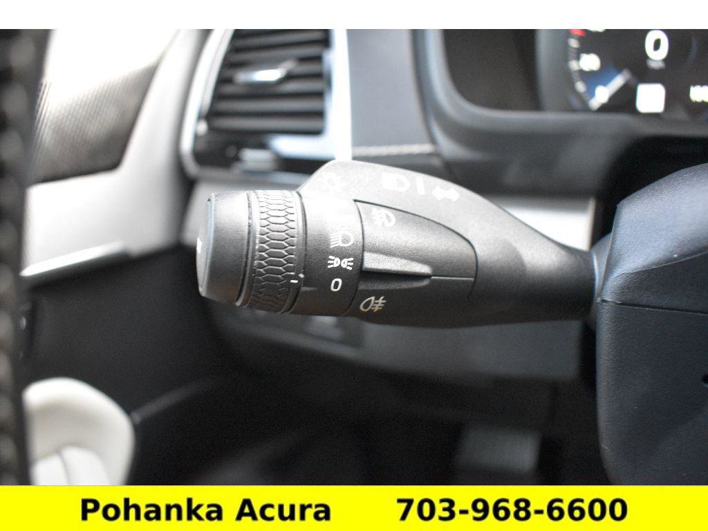 Used 2020 Volvo XC90 T6 R-Design image 10
