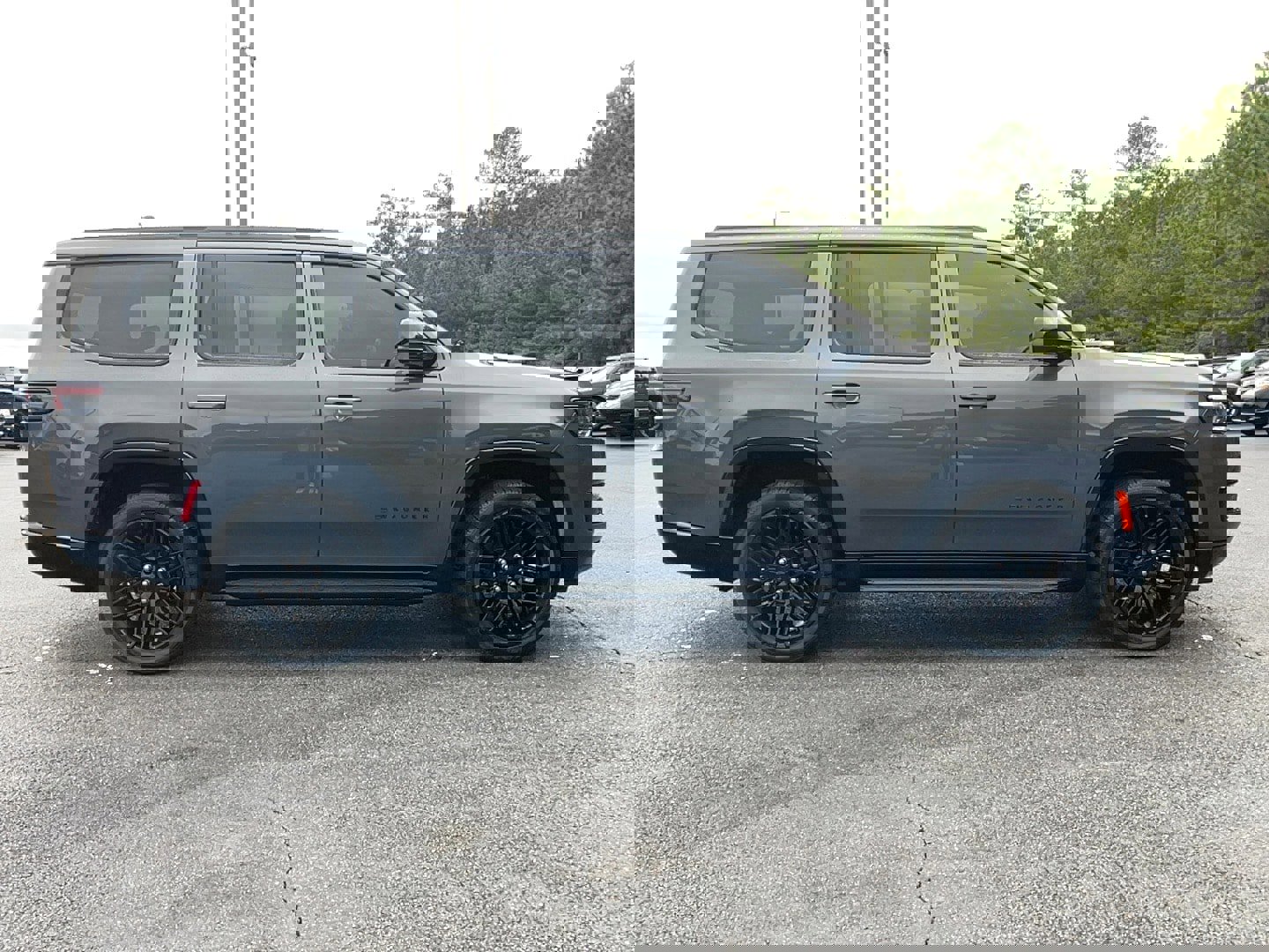 Used 2023 Jeep Wagoneer Series II w/ Convenience Group I image 4