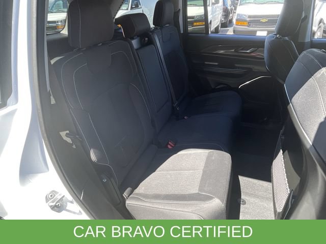 Used 2022 Jeep Grand Cherokee Laredo w/ Luxury Tech Group I AWD/4WD image 26
