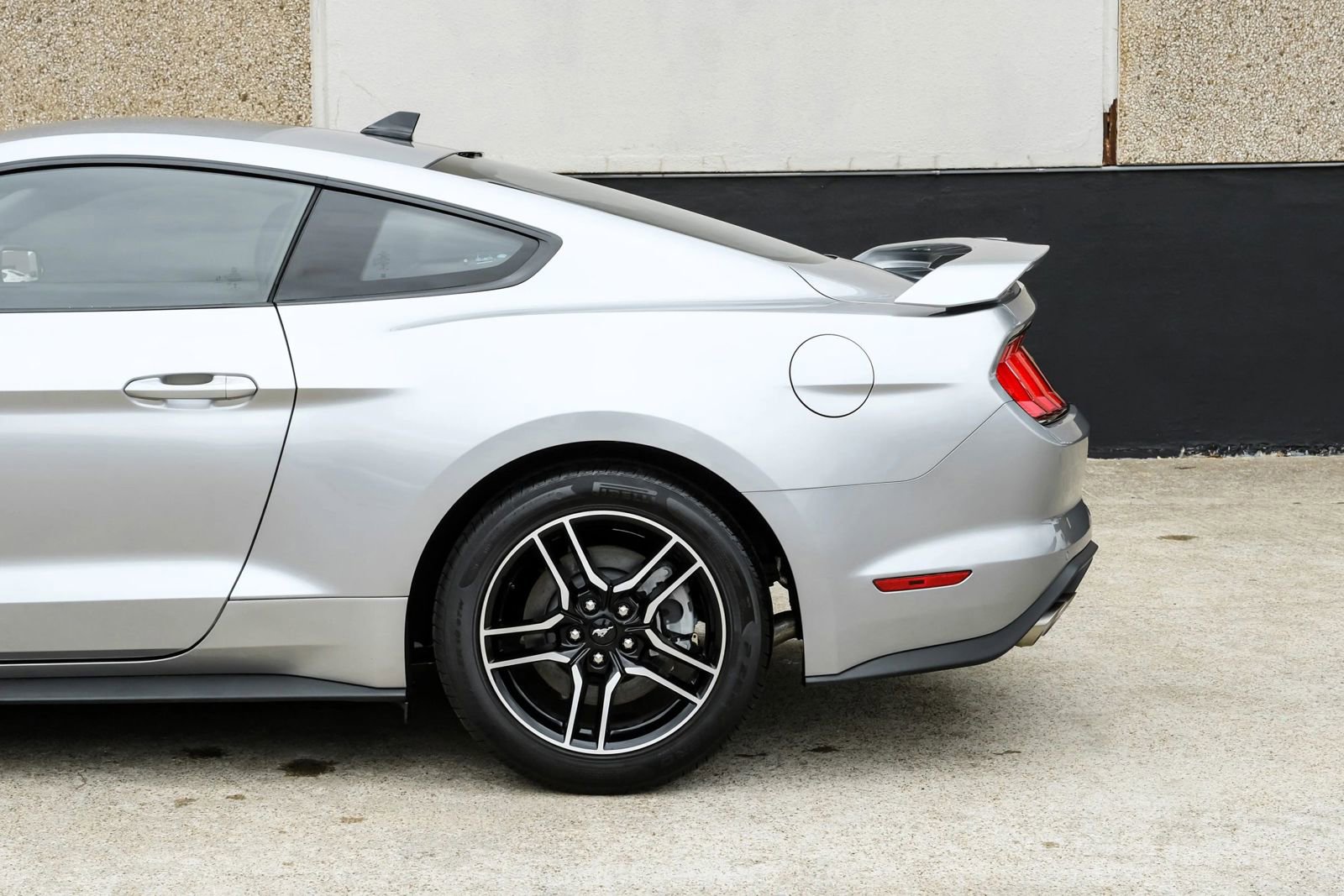 Used 2022 Ford Mustang GT RWD image 20