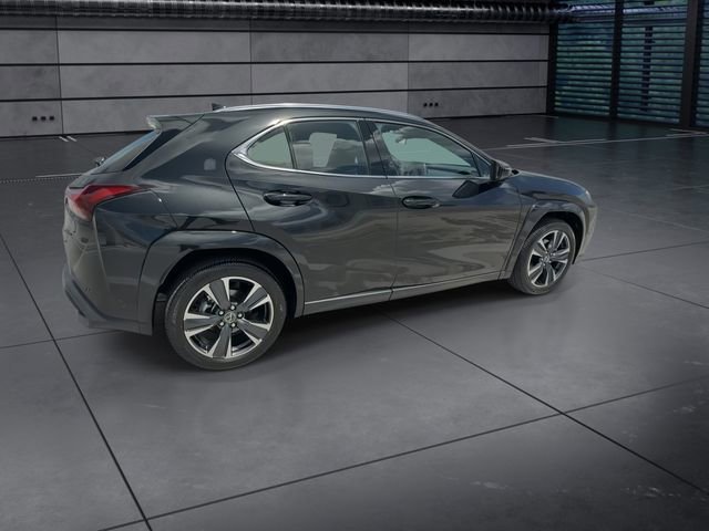 Used 2025 Lexus UX 300h FWD w/ Accessory Package (Z1) image 8