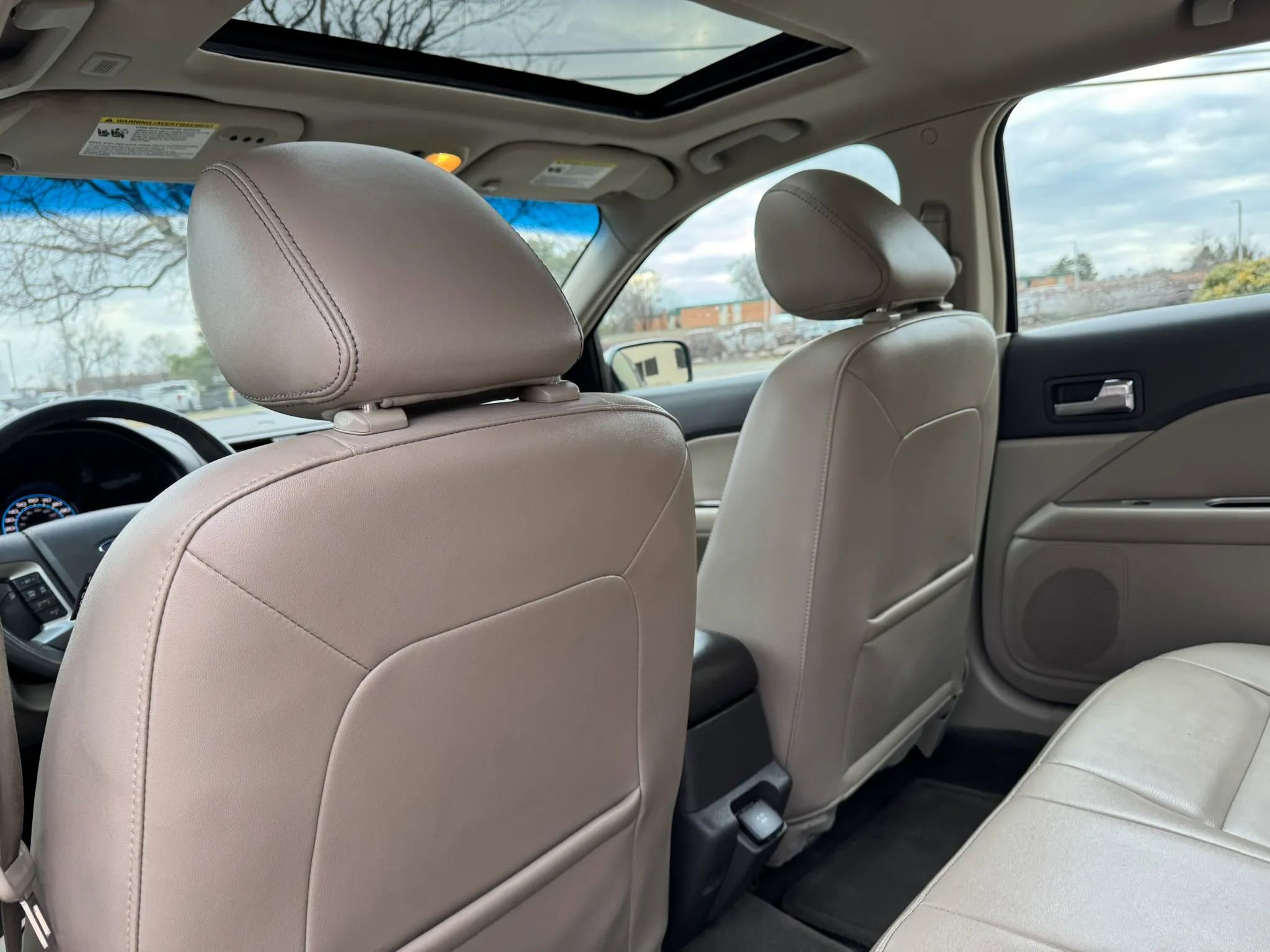 Used 2011 Ford Fusion Hybrid w/ 502A Rapid Spec Order Code image 36