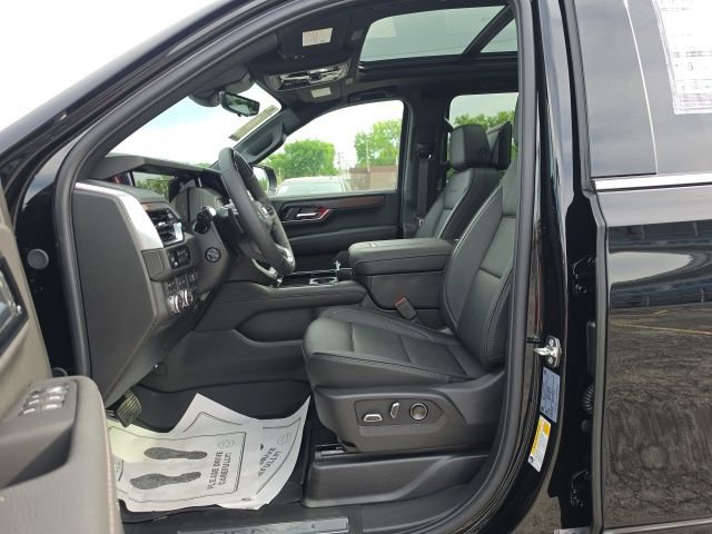 New 2026 GMC Yukon XL Denali w/ Denali Reserve Package AWD/4WD image 21