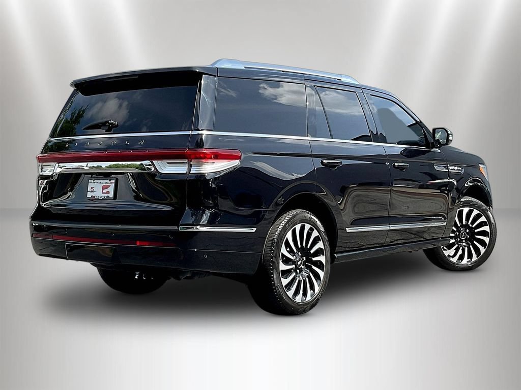 Used 2022 Lincoln Navigator Black Label AWD/4WD image 7