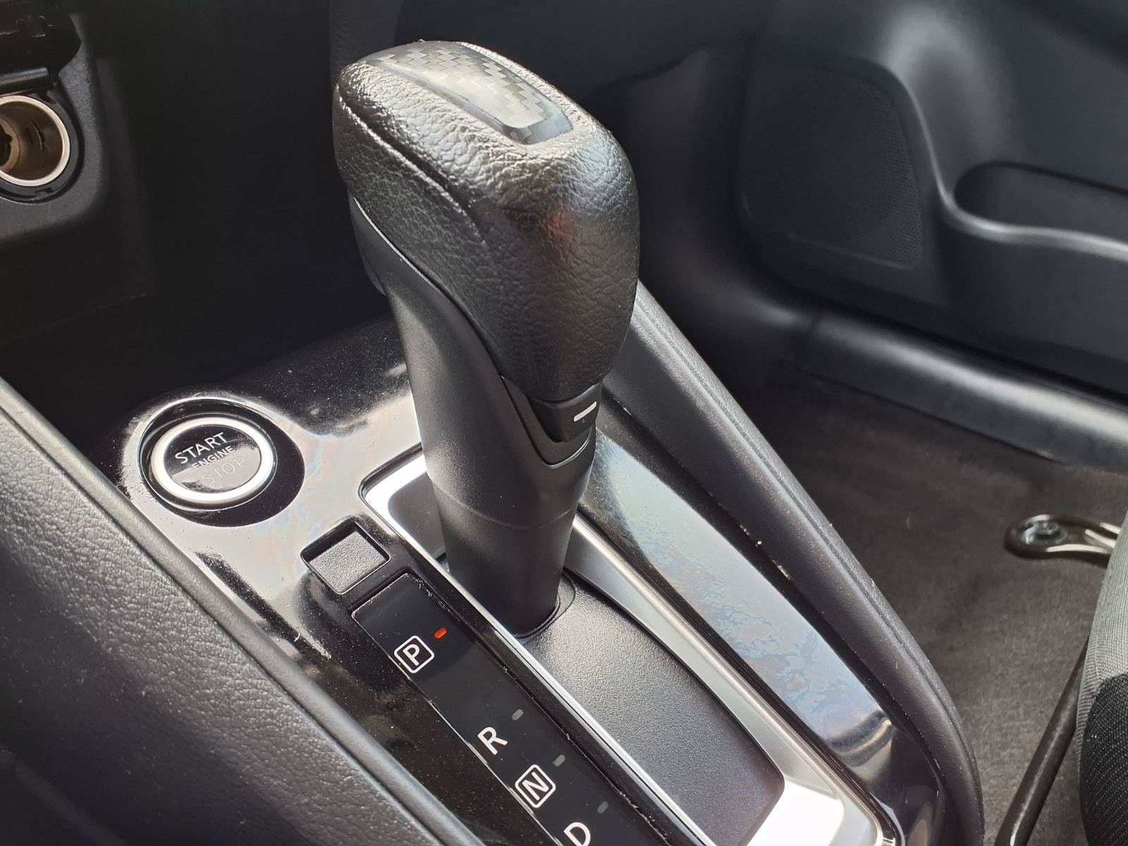 Used 2020 Nissan Versa S FWD image 5